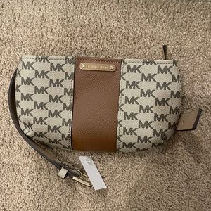 Michael Kors Fanny pack brand new with tags!
